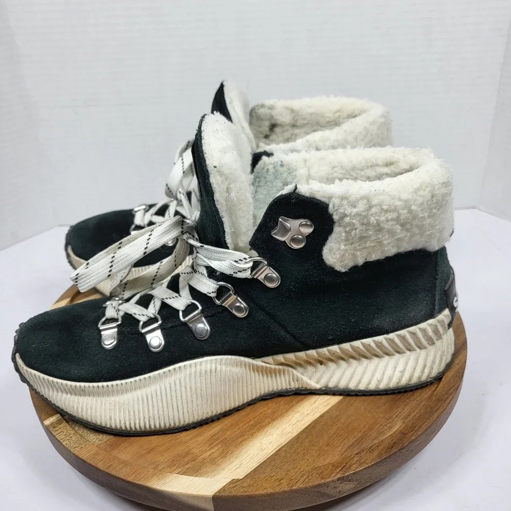 Sorel Out N About III Conquest Women 7.5 Blk Good Waterproof Suede Boots NL4434